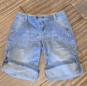 Candies Cargo Bermuda Shorts Size 3 Embroidered Light Wash